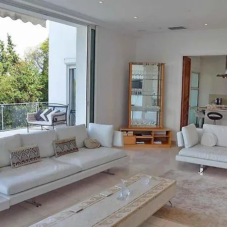 Holiday home Sleeps 10 Pool