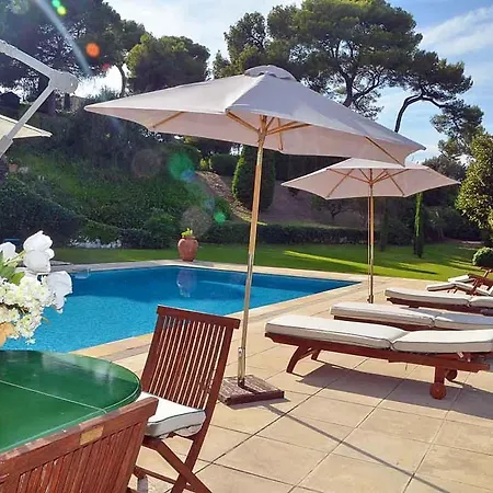 Sleeps 10 Pool Ferienhaus